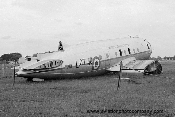 RAF Handley Page Hastings C.1 TG569 derelict at RAF Seletar (1966)