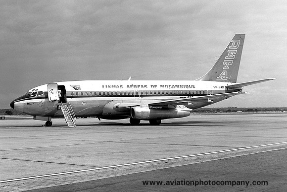 DETA Mozambique Airlines Boeing 737-200 CR-BAD (1975)
