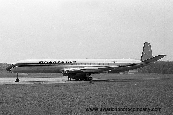 Malaysian Airlines De Havilland Comet 4 9M-AOB (1965)