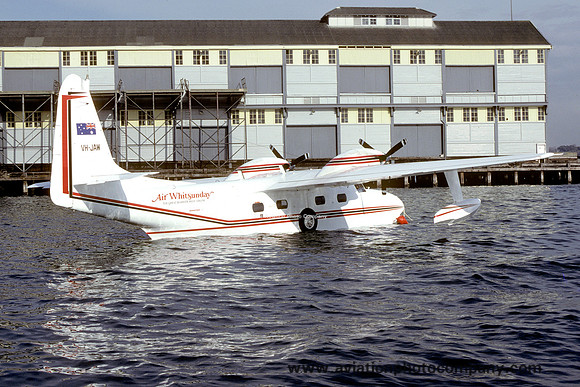 Air Whitsunday Grumman Turbo Mallard VH-JAW (1983)