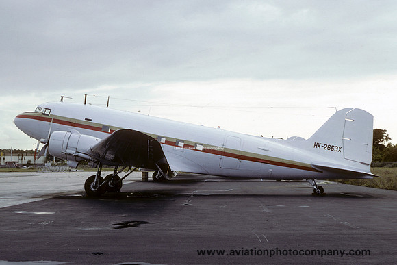 Douglas C-47A HK-2663X (1981)