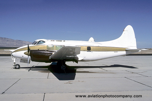 Flight research Inc De Havilland Dove N4916V (1984)