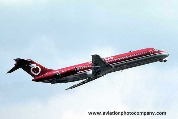 New York Air Douglas DC-9-32 N525TX (1983)