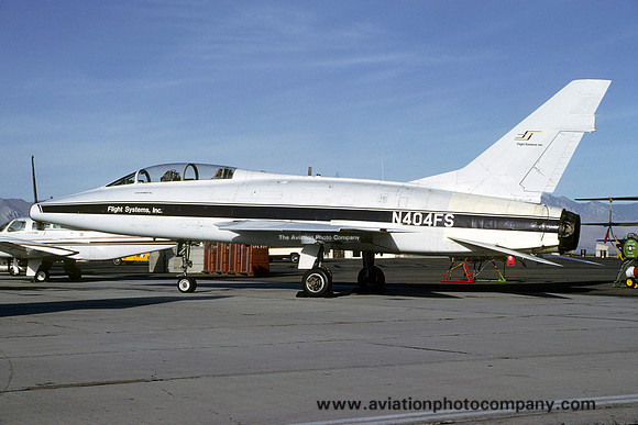 Flight Systems Inc North American F-100F Super Sabre N404FS (1984)