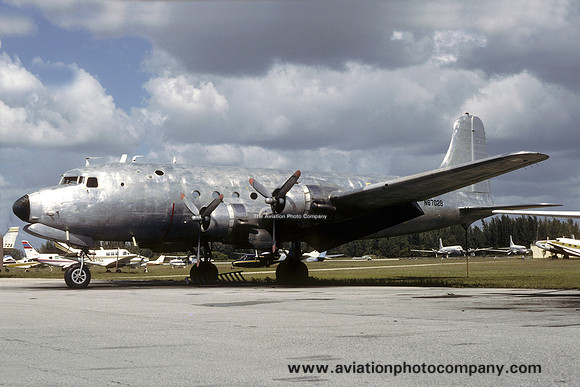 Douglas C-54 Skymaster N67029 (1981)