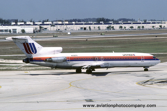 United Airlines Boeing 727-200 N7267U (1985)