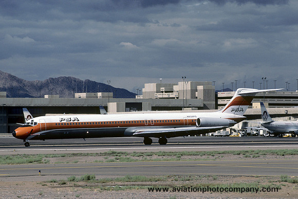 Pacific Southwest Airlines McDonnell Douglas MD-81 N938PS (1985)