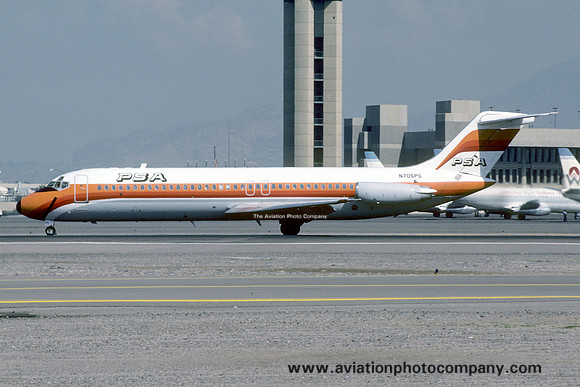 Pacific Southwest Airlines Douglas DC-9-32 N705PS (1985)