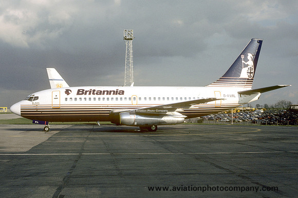 Britannia Airways Boeing 737-200 G-AVRL at Luton (1985)