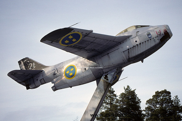 Swedish Air Force SAAB Tunnan S-29C 29929 displayed at Lulea (2005)
