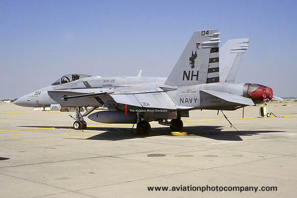 US Navy VFA-22 McDonnell Douglas F/A-18C Hornet 164013/NH-304 (2000)