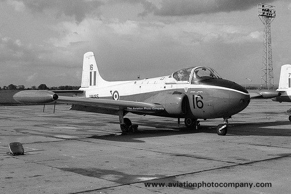 RAF 1 FTS Hunting Jet Provost T.3 XM465/16 (1972)