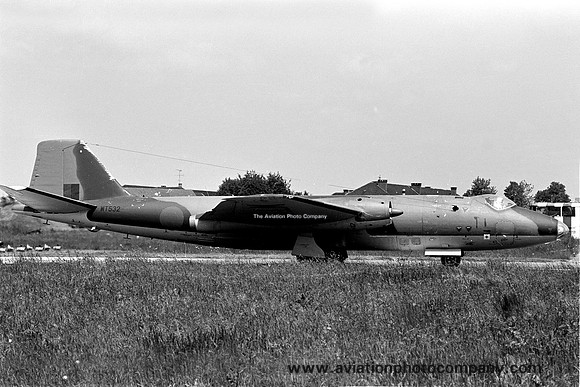 RAF 13 Squadron English Electric Canberra PR.7 WT532 (1973)