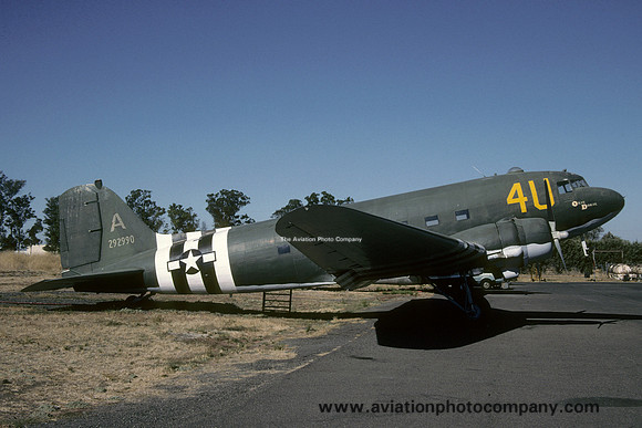Douglas C-47A Skytrain N16602/42-92990 (2000)