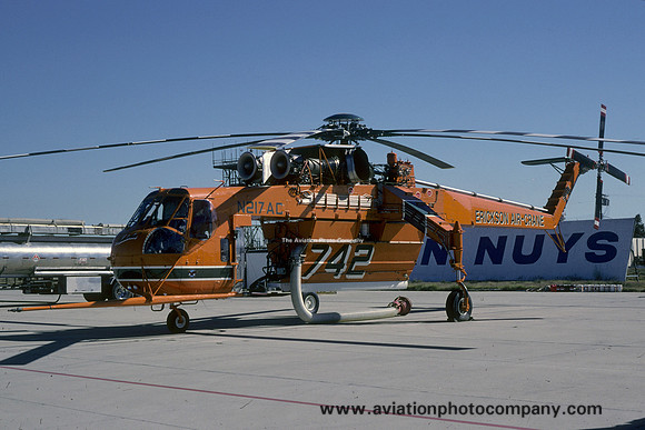 Erickson Air Crane Sikorsky CH-54A Tarhe N217AC at Van Nuys (2000)