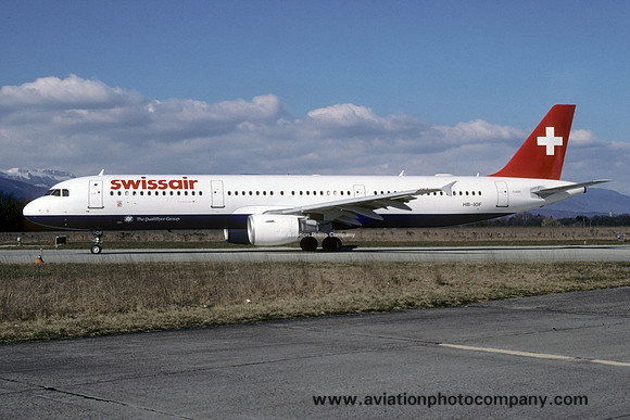 Swissair Airbus A321-200 HB-IOF (2001)