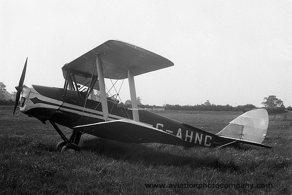 De Havilland Tiger Moth G-AHNC