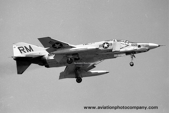 US Marines VMCJ-1 McDonnell RF-4B Phantom 153111/RM-605 (1974)
