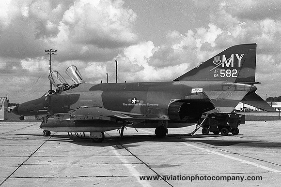 USAF 347 TFW McDonnell F-4E Phantom 69-7582/MY