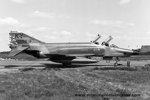 USAF Kentucky ANG 165 TRS McDonnell RF-4C Phantom 64-1084/KY (1982)