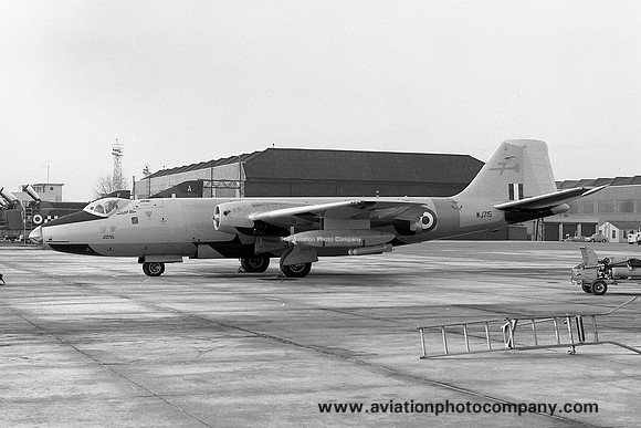 RAF 7 Squadron English Electric Canberra TT.18 WJ715 (1971)