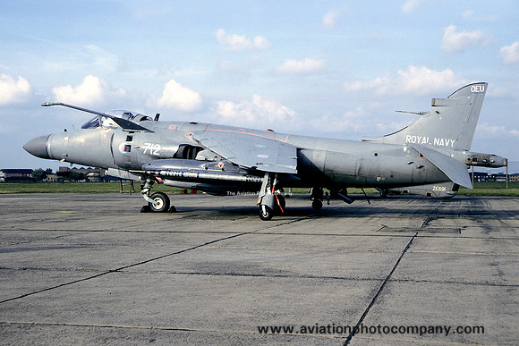 Royal Navy 899 Squadron BAe Sea Harrier F/A.2 ZE691/712 (1995)