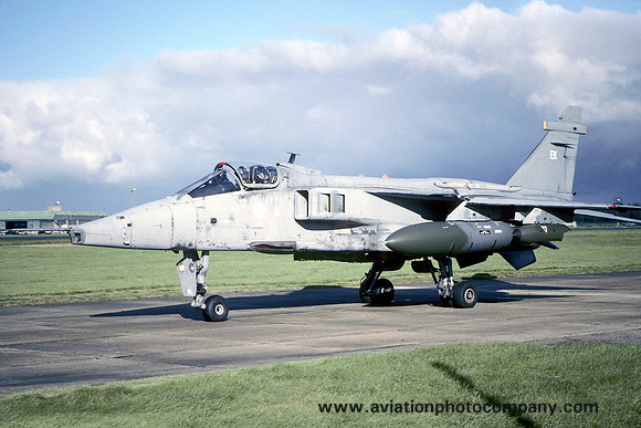 RAF 41 Squadron Sepecat Jaguar GR.1 XX962/EK (1995)