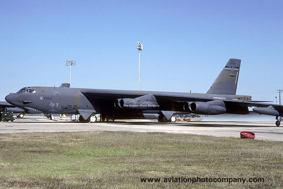 USAF 7 BW Boeing B-52H Stratofortress 60-0054 (1988)