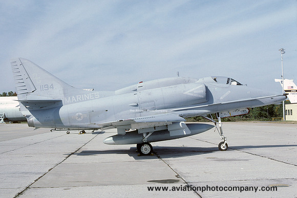 US Marines VMA-131 Douglas A-4E Skyhawk 151194/QG-07 (1981)