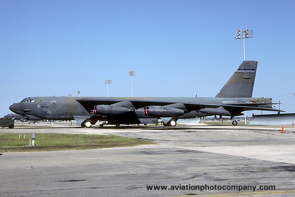 USAF 7 BW Boeing B-52H Stratofortress 60-0028 (1988)