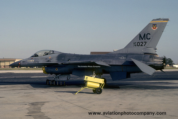 USAF 56 TFW 61 TFTS General Dynamics F-16A Fighting Falcon 78-0027/MC (1981)