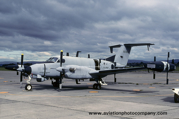 US Army 224 MIB Beech RC-12N Guardrail 89-0269 (2001)