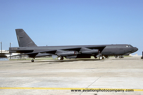 USAF 7 BW Boeing B-52H Stratofortress 60-0024 (1988)