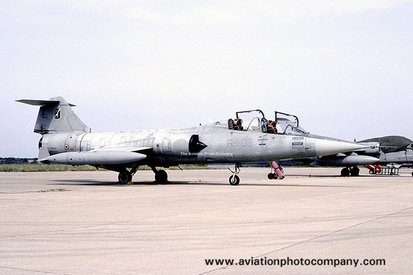 Italian Air Force RSV Lockheed TF-104G Starfighter MM54233/RS-09 (2005)