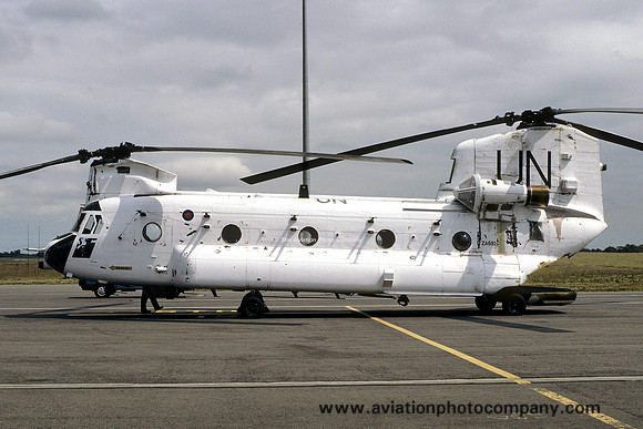 RAF/United Nations Vertol Chinook HC.2 ZA682 (1995)