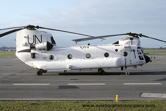 RAF/United Nations Vertol Chinook HC.2 ZD574 (1995)
