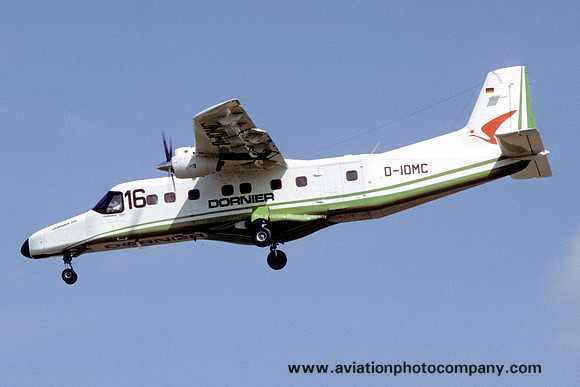 Dornier Do228-201 D-IDMC at the Paris Air Show (1985)
