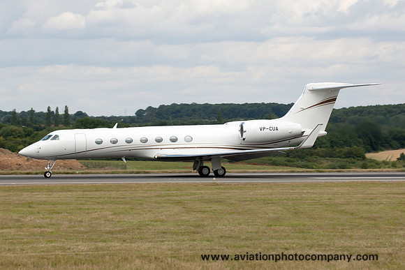 Cuango Ltd/Jet Aviation Business Jets AG Gulfstream 550 at Luton (2015)