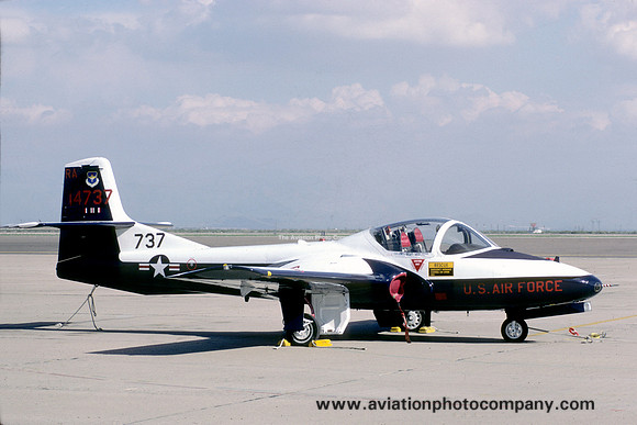 USAF 12 FTW Cessna T-37B 67-14737/RA (1986)