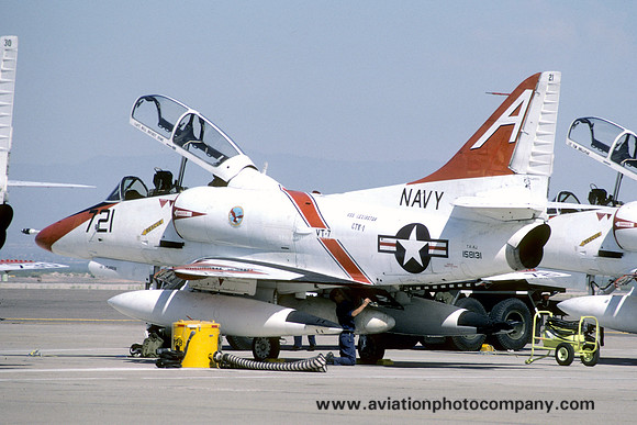 US Navy VT-7 Douglas TA-4J Skyhawk 158131/A-721 (1986)