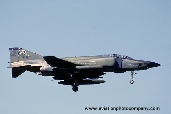 USAF 10 TRW 1 TRS McDonnell RF-4C Phantom 71-0259/AR (1986)