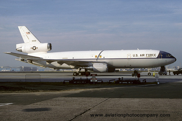 USAF 2 BW McDonnell Douglas KC-10A Extender 83-0081 (1986)
