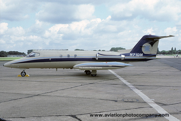 Flight International of Florida Inc Learjet 25 N71DM (1985)