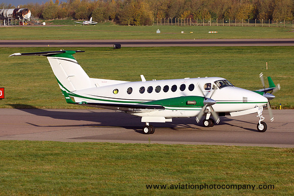 Specsavers Aviation Ltd Beech King Air 350i M-SPEK at East Midlands IAP (2016)