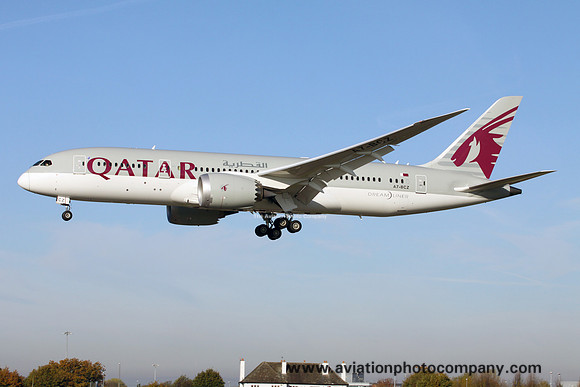 Qatar Airways Boeing 787-8 A7-BCZ at Manchester IAP (2016)