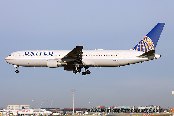United Airlines Boeing 767-300ER N647UA at London Heathrow (2016)
