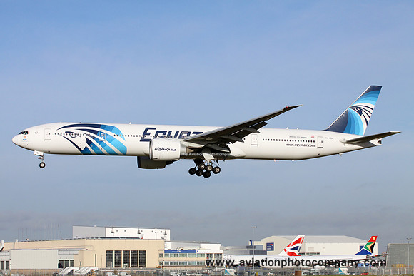 Egyptair Boeing 777-300ER SU-GDP at London Heathrow (2016)