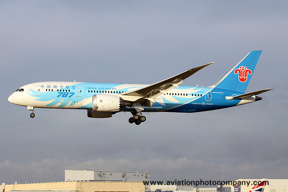 China Southern Airlines Boeing 787-8 B-2787 at London Heathrow (2016)