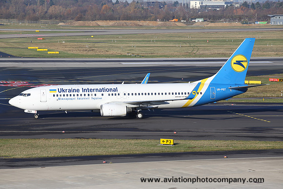 Ukraine International Airlines Boeing 737-800 UR-PST (2016)