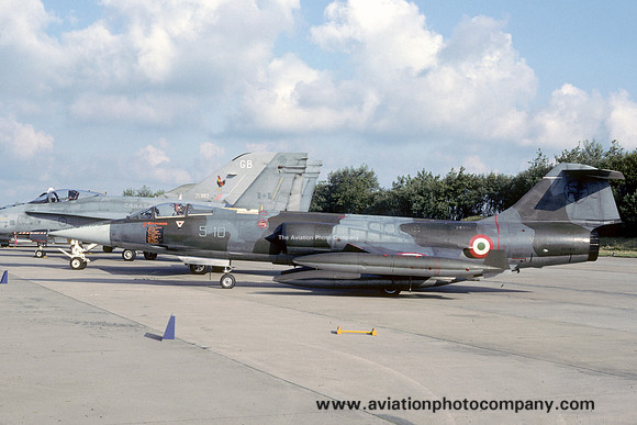 Italian Air Force 5 Stormo Lockheed/Fiat F-104S Starfighter MM6916/5-10 (1990)